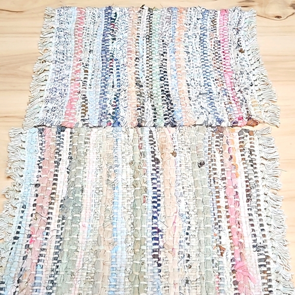 Set of two pastel hand made rag rug placemats. - Picture 4 of 5